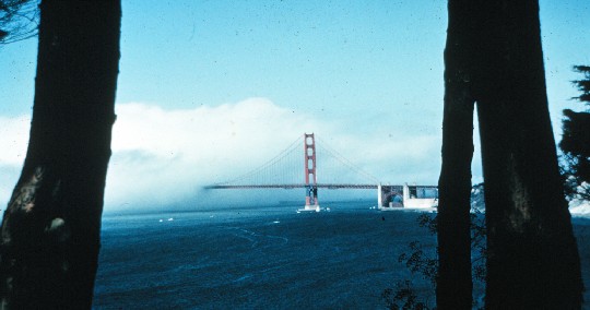 Sea fog, Golden Gate Bridge